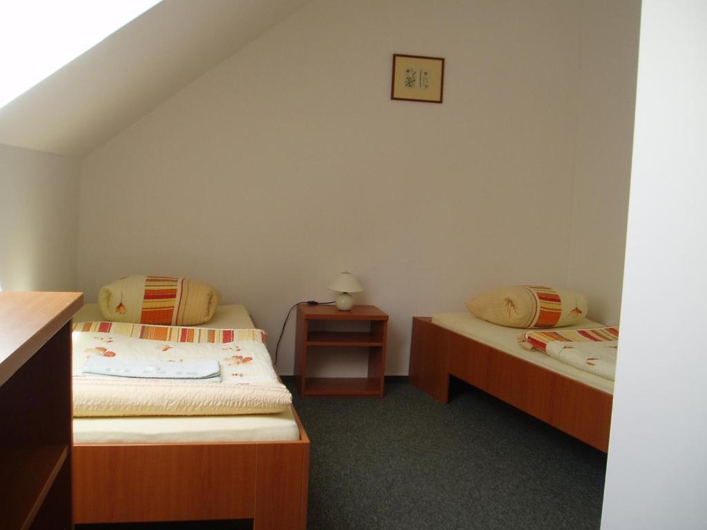 Restaurace A Penzion Ceska Hospoda Heřmanice Rom bilde